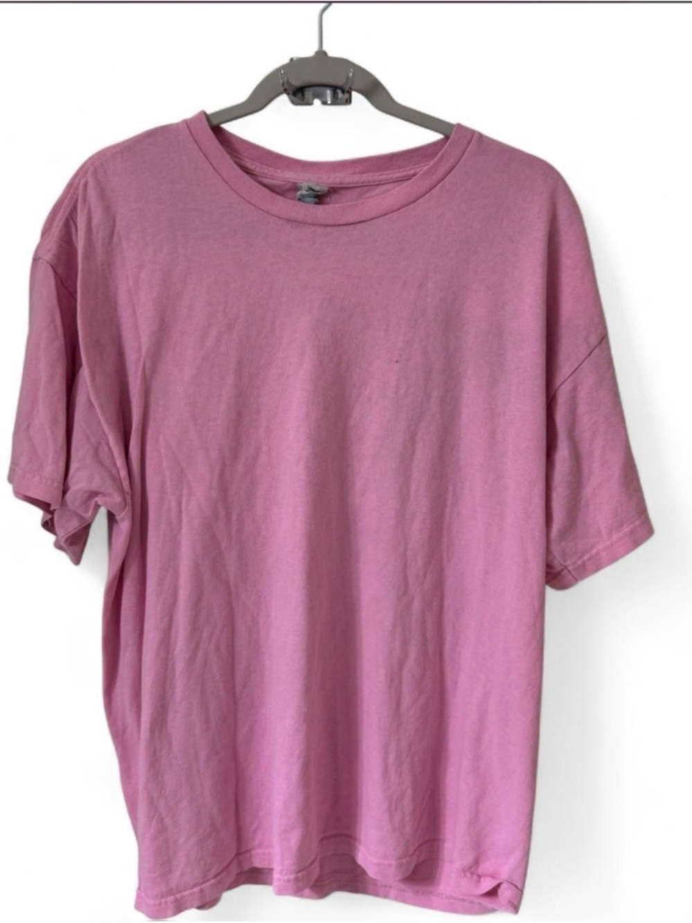 Delta Women’s Short Sleeve Crewneck Tee in Dusty Pink